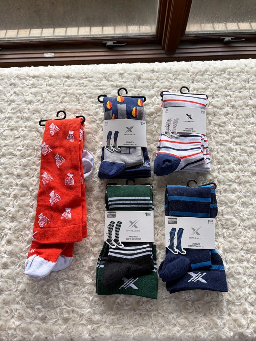New Set of 5 Pairs of Compression Socks Size Large/XL